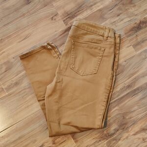 D. Jeans Tan Jeans